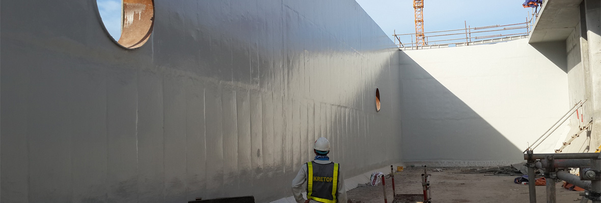 工業用の専用のエポキシ塗料を使用する事より生産工場などで用いられるタンク内のコンクリート表面を化学物質からの腐食や浸食から守る事ができます。